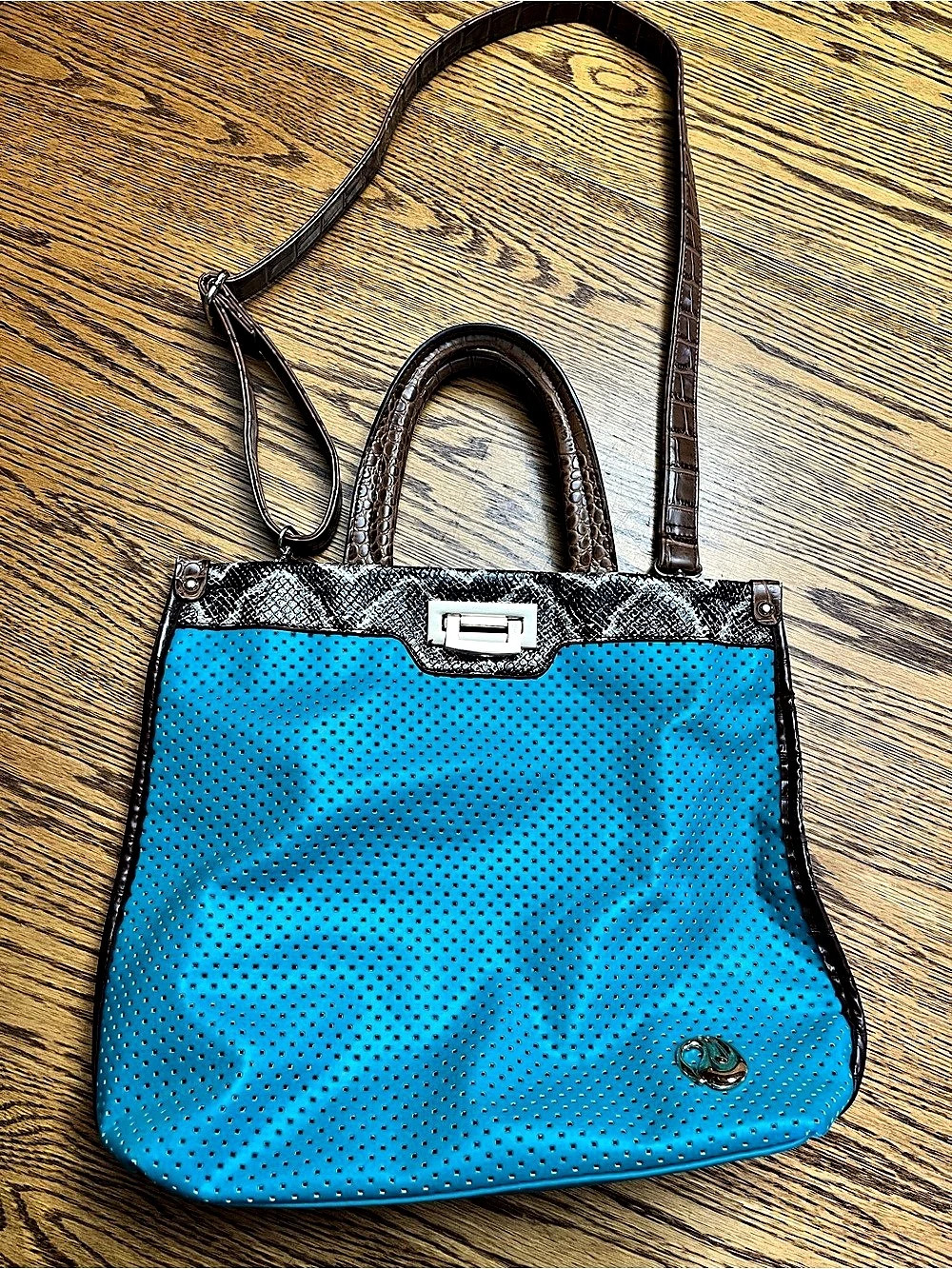 Feri Perforated Shoulder Bag in Blue & Brown